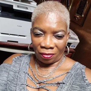 Meet your Posher, Jenny